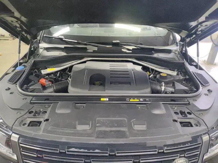 Range Rover Sport 2023 Model 3.0 L6 First Edition Edition – фото 5