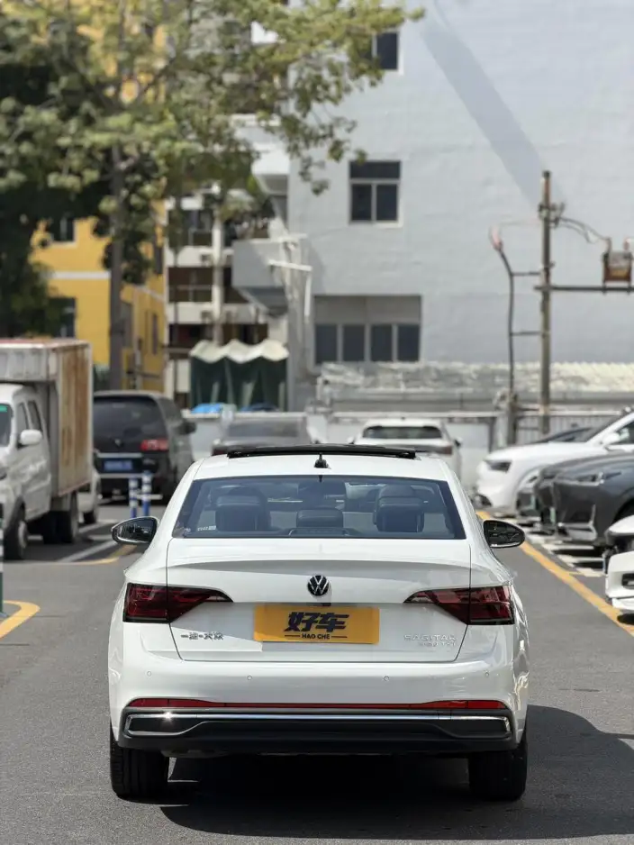 Volkswagen Sagitar 2025 Model 300TSI DSG Beyond Edition
