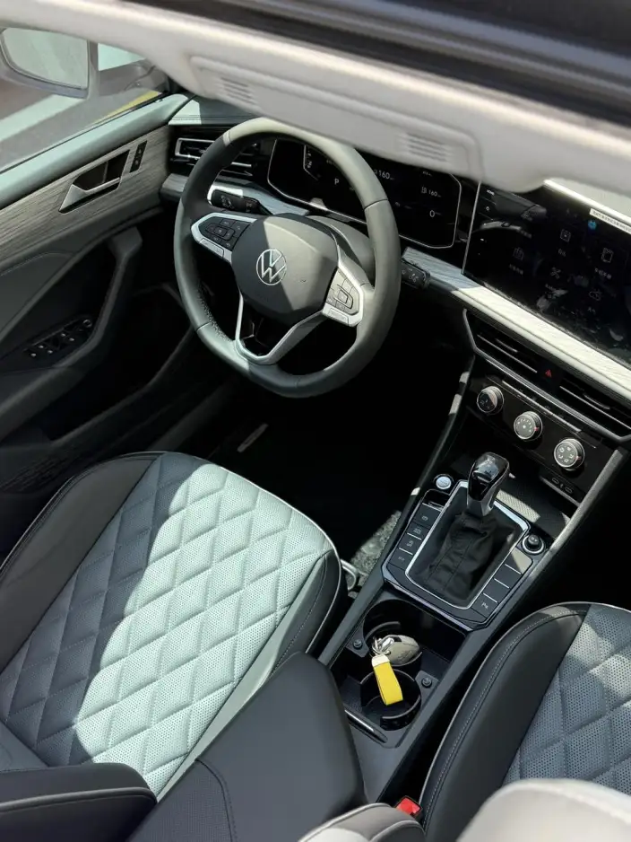 Volkswagen Sagitar 2025 Model 300TSI DSG Beyond Edition – фото 6