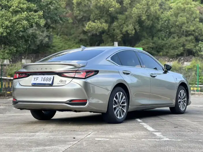 Lexus ES 2025 Model 200 Premium – фото 6