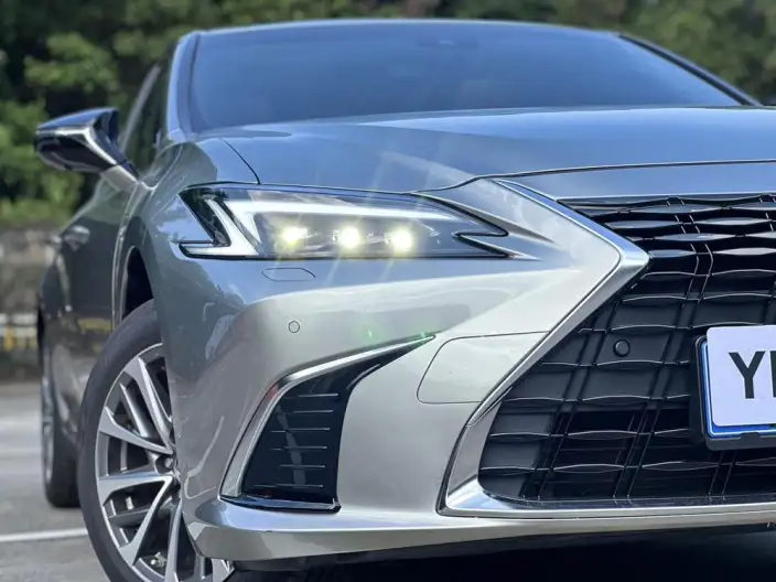Lexus ES 2025 Model 200 Premium – фото 10