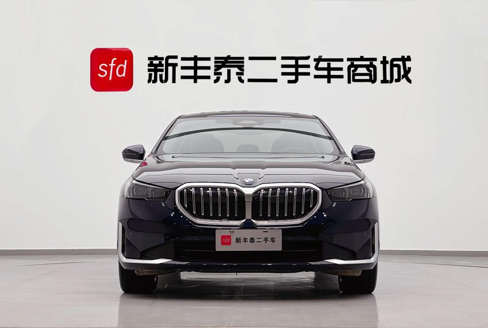 BMW 5 Series 2024 530Li Leader Luxury Package – фото 2