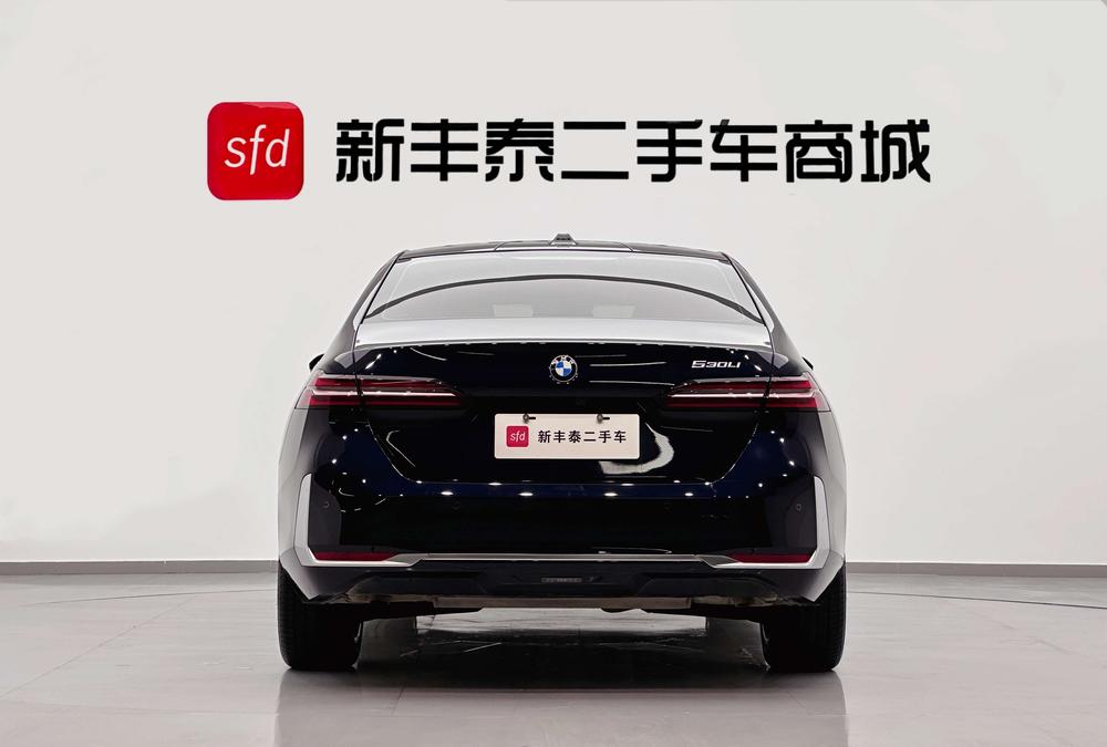 BMW 5 Series 2024 530Li Leader Luxury Package – фото 5