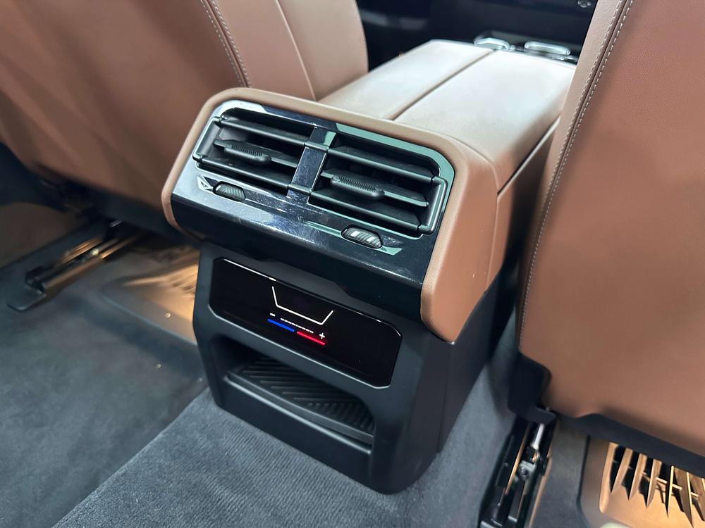 BMW 5 Series 2024 530Li Leader Luxury Package – фото 16