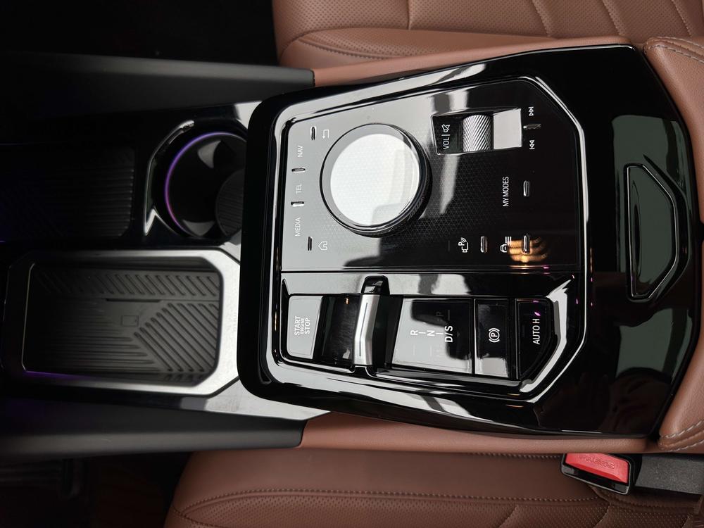 BMW 5 Series 2024 530Li Leader Luxury Package – фото 25