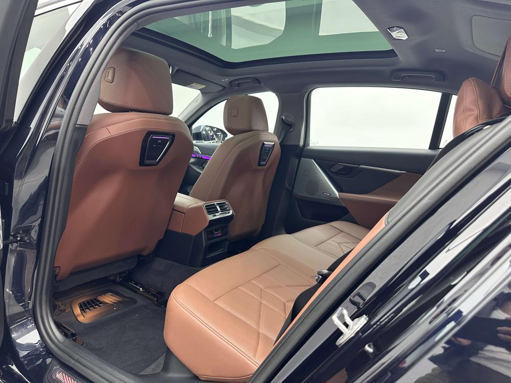 BMW 5 Series 2024 530Li Leader Luxury Package – фото 34