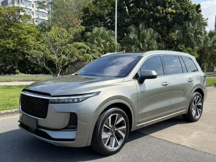Li Auto ONE 2021 Model Extended Range 6 seat Edition – фото 1