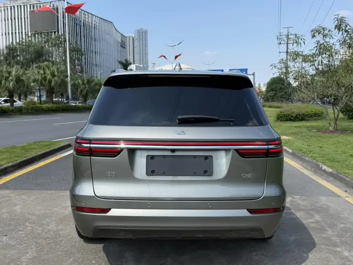 Li Auto ONE 2021 Model Extended Range 6 seat Edition – фото 6