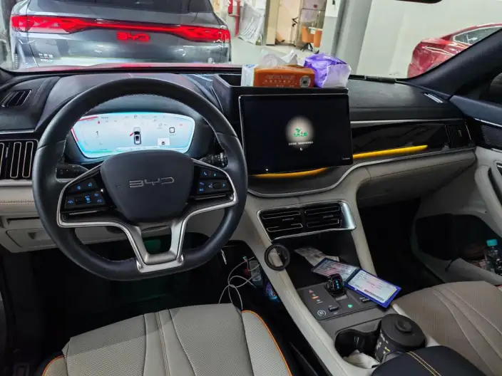 BYD Song PLUS DM 2023 Model DM-i Champion Edition 150KM Flagship PLUS – фото 5