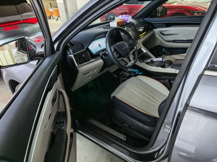 BYD Song PLUS DM 2023 Model DM-i Champion Edition 150KM Flagship PLUS – фото 7