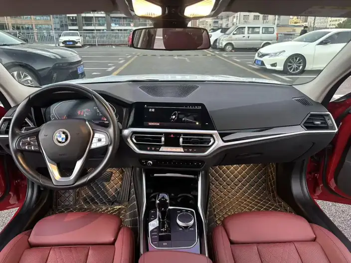 BMW 3 Series 2022 Model 320i Sports Set – фото 9