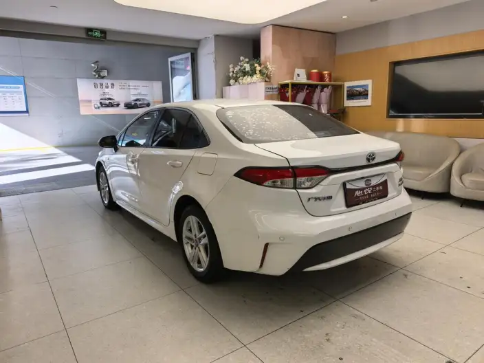 Toyota Levin 2023 Model Hybrid 1.8L Deluxe Edition – фото 4