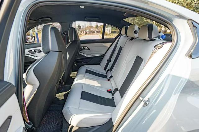 BMW M3 2021 M3 4-door Sedan Thunder Edition – фото 5