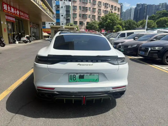 Panamera E-Hybrid 2022 Model Panamera 4 E-Hybrid Platinum edition 2.9T – фото 5