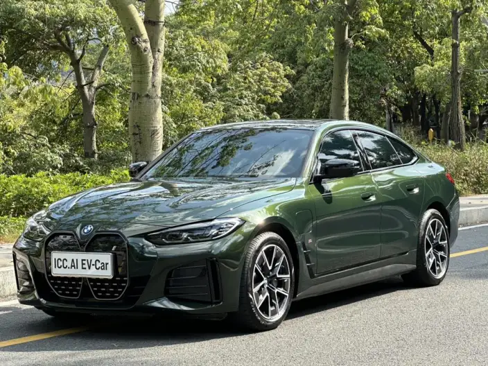 BMW i4 2023 Model eDrive40 – фото 1