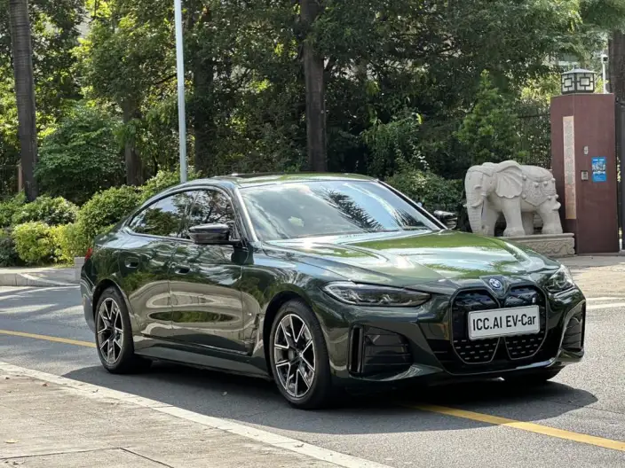 BMW i4 2023 Model eDrive40 – фото 3