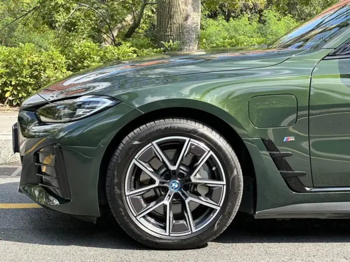 BMW i4 2023 Model eDrive40 – фото 9