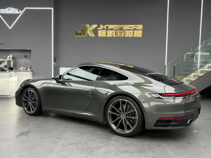 PORSCHE 911 2022 Model Carrera 3.0T