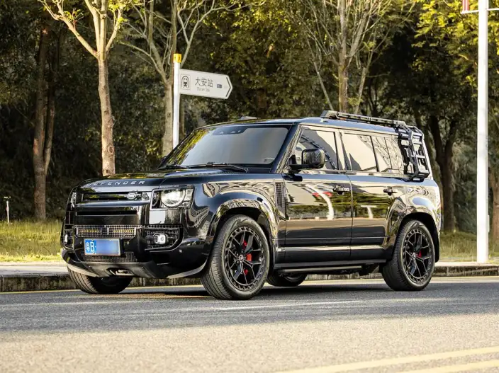 Land Rover Defender 2023 Model 110 3.0T P400 X-Dynamic HSE