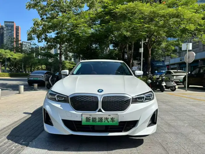 BMW i3 2026 Model Facelift eDrive35L