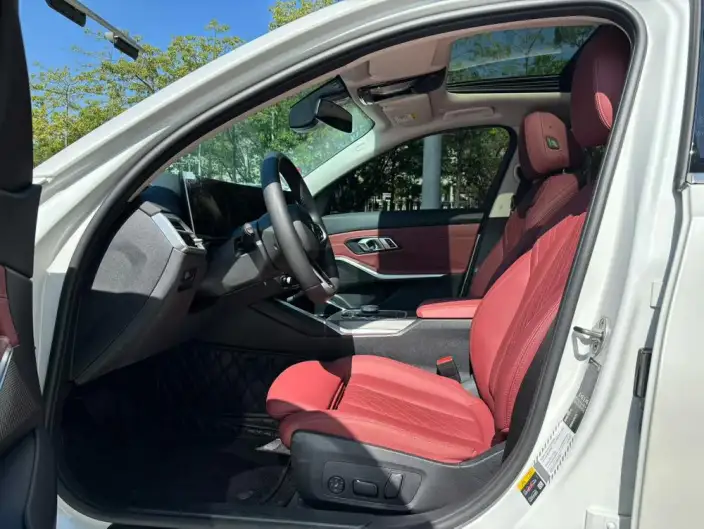 BMW i3 2026 Model Facelift eDrive35L – фото 8