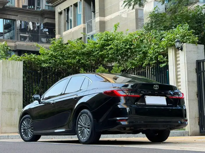 Toyota Camry 2024 Model Hybrid 2.0HGVP Deluxe Edition