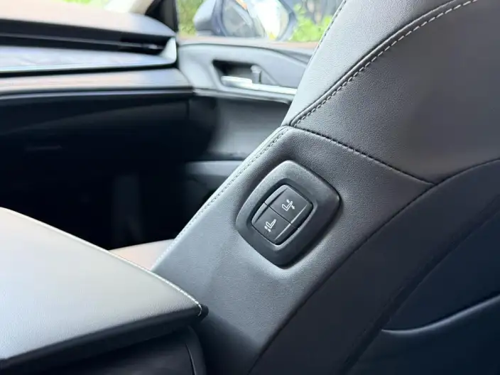 Toyota Camry 2024 Model Hybrid 2.0HGVP Deluxe Edition – фото 7