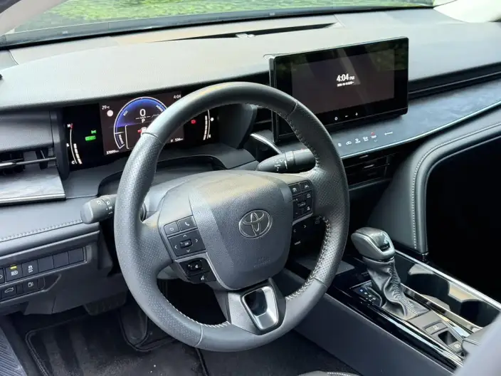 Toyota Camry 2024 Model Hybrid 2.0HGVP Deluxe Edition – фото 9