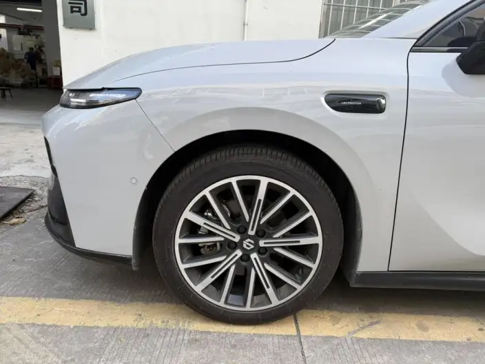 Leapmotor B01 2025 Model 650 Yuexiang Edition – фото 8