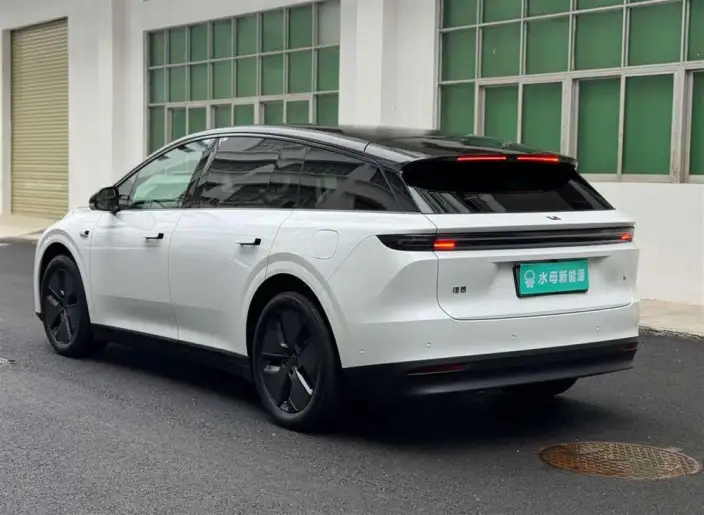 Li Auto i6 2025 Model 2WD Standard Edition – фото 5