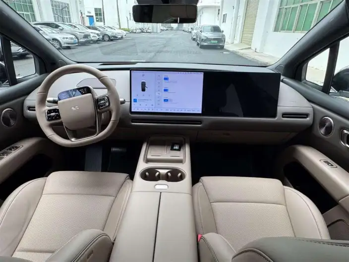 Li Auto i6 2025 Model 2WD Standard Edition – фото 9