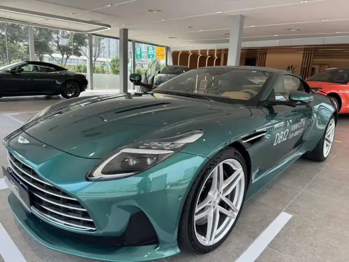Aston Martin DB12 2024 Model 4.0T V8 Coupe – фото 1
