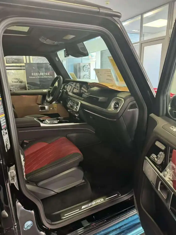 Mercedes-Benz G-Class AMG 2025 Model AMG G 63 – фото 7