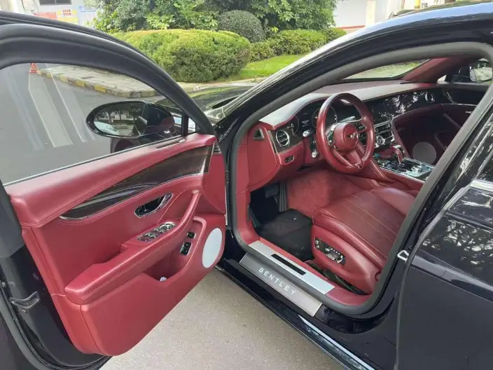 Continental 2022 Model 4.0T Automatic 4WD 4 seat Parallel Imported – фото 8