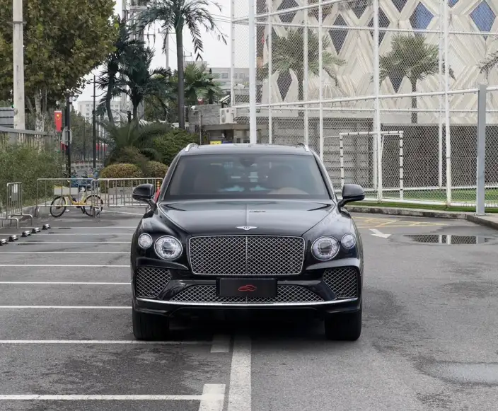 Bentayga 2022 Model 4.0T V8 – фото 2
