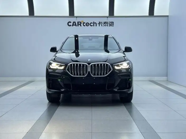 BMW X6 2022 Model xDrive30i M Sports Set
