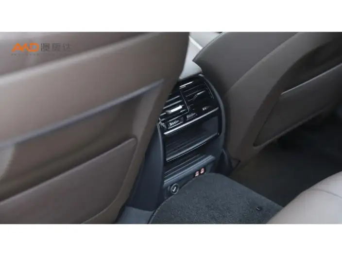 BMW 5 Series 2022 Model Facelift II 525Li M Sports Set – фото 5