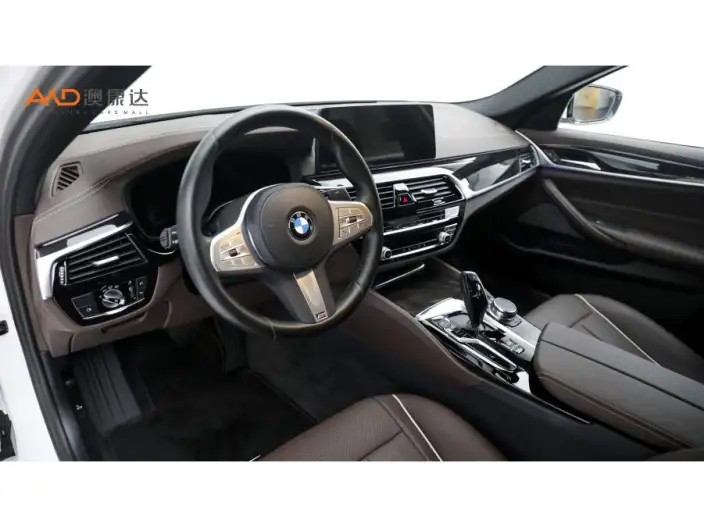 BMW 5 Series 2022 Model Facelift II 525Li M Sports Set – фото 8