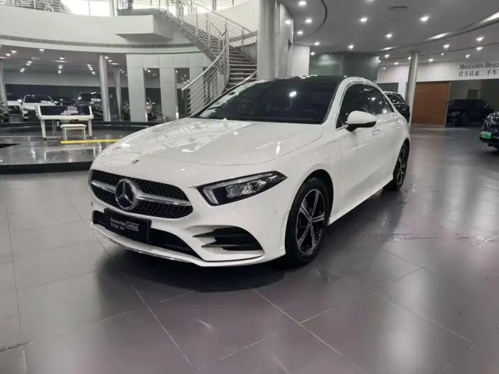 Mercedes-Benz A-class 2022 Model A 200 L Sports sedan Fashion Edition