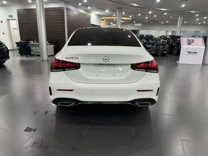 Mercedes-Benz A-class 2022 Model A 200 L Sports sedan Fashion Edition – фото 6