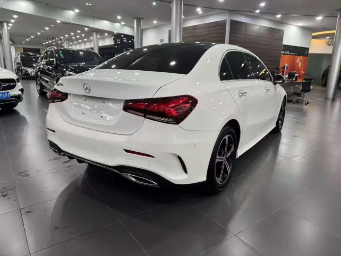 Mercedes-Benz A-class 2022 Model A 200 L Sports sedan Fashion Edition – фото 7