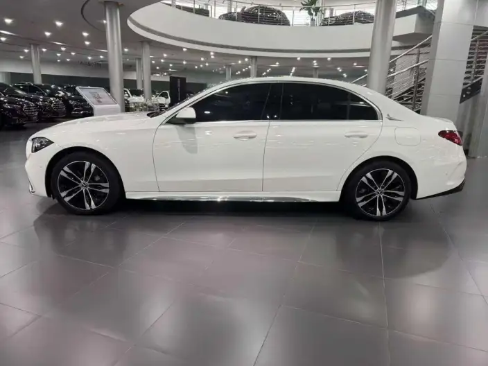 Mercedes-Benz C-Class PHEV 2024 Model C 350 eL