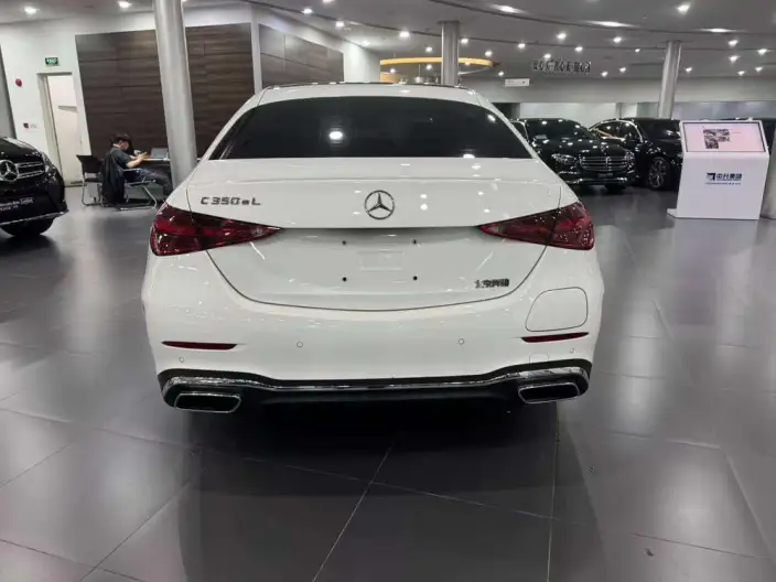 Mercedes-Benz C-Class PHEV 2024 Model C 350 eL – фото 6