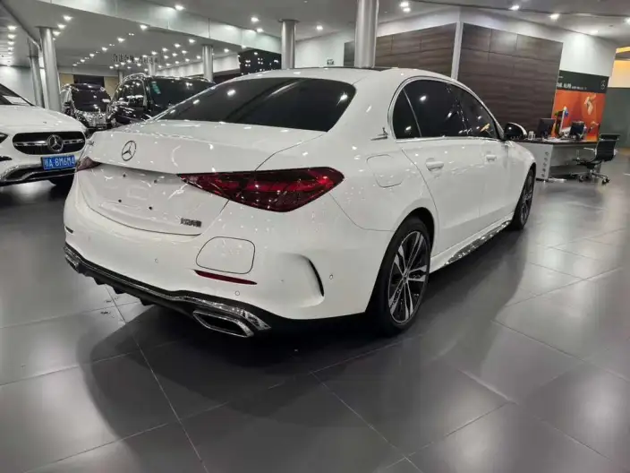 Mercedes-Benz C-Class PHEV 2024 Model C 350 eL – фото 7