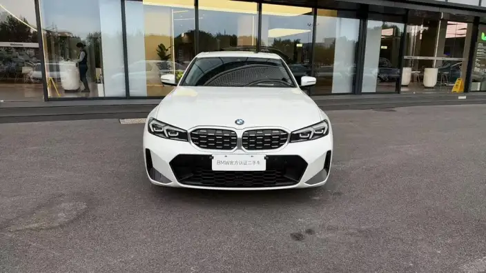 BMW 3 Series 2023 Model 325Li M Sports Set
