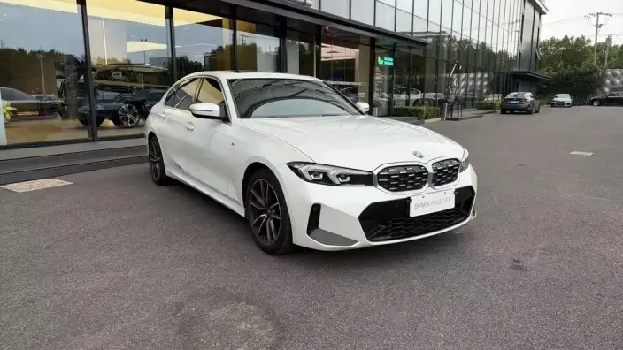 BMW 3 Series 2023 Model 325Li M Sports Set