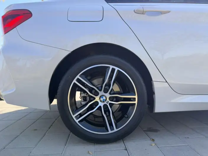 BMW 1 Series 2021 Model 120i M Sports Night Edition – фото 9