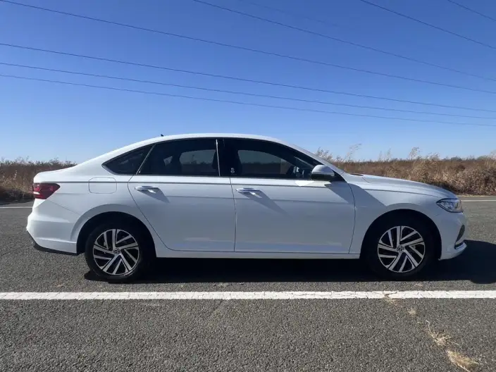 Volkswagen Lavida 2023 Model Facelift 1.5L Automatic Five million editions – фото 8