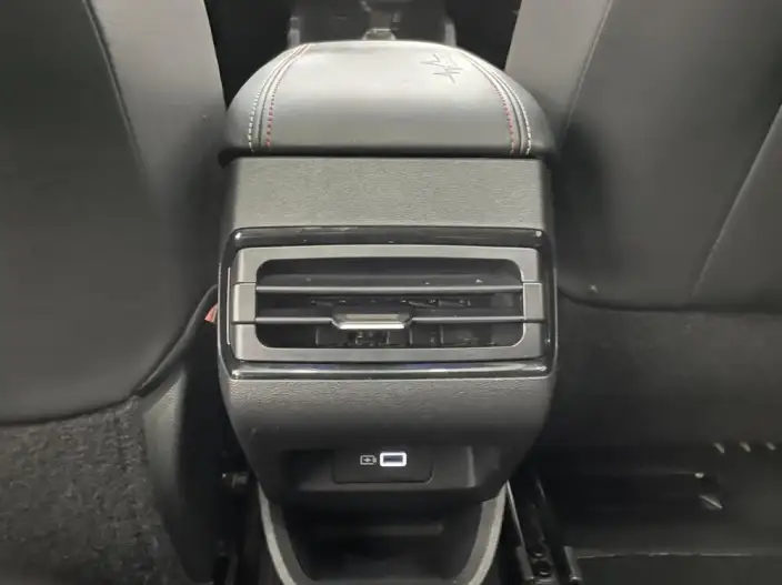 Emgrand S 2021 Model 1.4T CVT Noble Model – фото 8