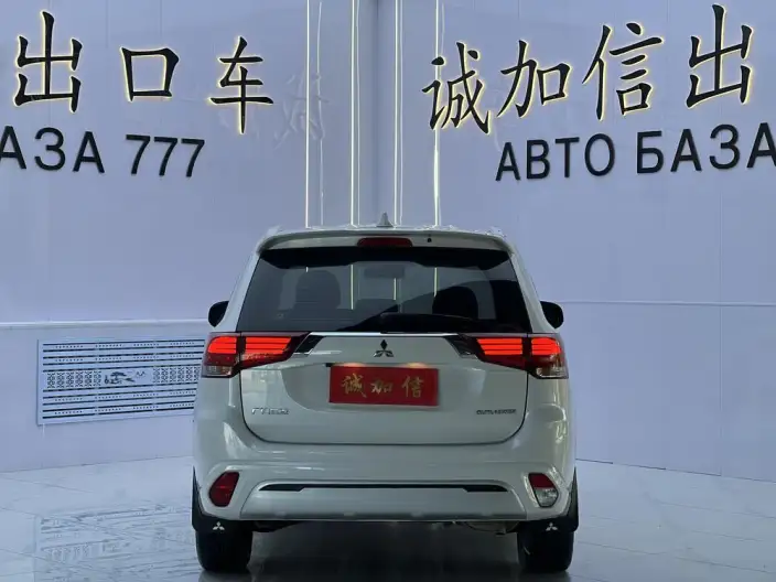 Mitsubishi Outlander 2021 Model 2.0L 2WD Smooth Ride Edition 5 seat – фото 5